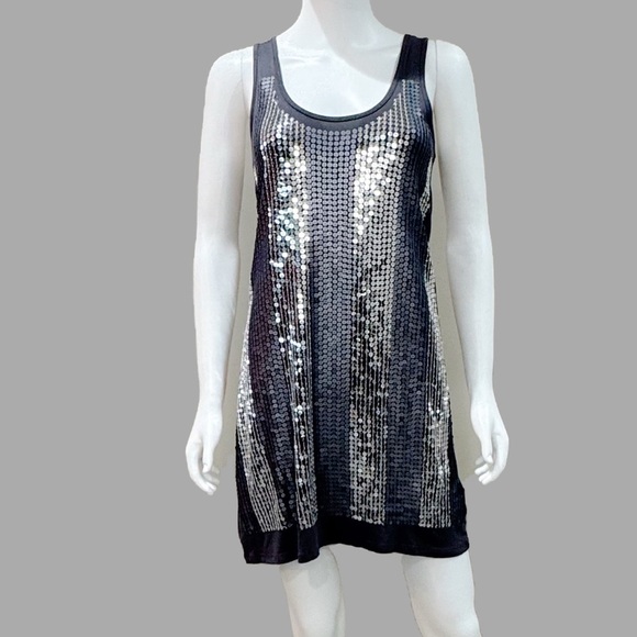 Old Navy gray sequin shift dress ❤️ - Picture 5 of 8